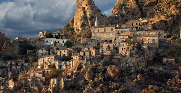 Pentedattilo